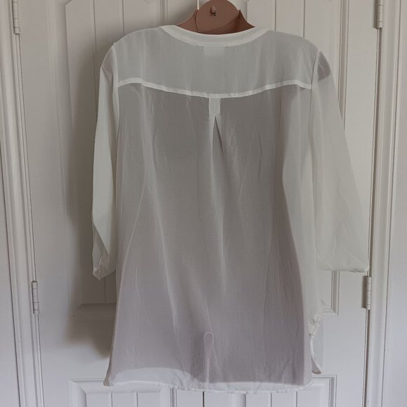 Plus Size Avenue White Button-Down Sheer Tunic Top 30/32 - Picture 4 of 6